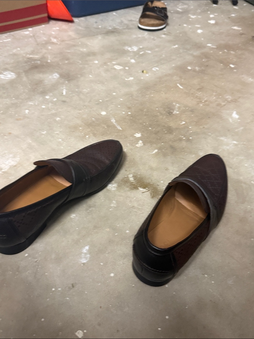 Gucci Brown Perforated Leather Slip-On Loafers with Black Strap - Picture 4 of 8